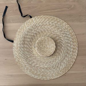 SOLD JACQUEMUS iconic straw hat 👒